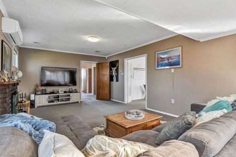Photo of property in 12 Craig Street, Stratford, 4332