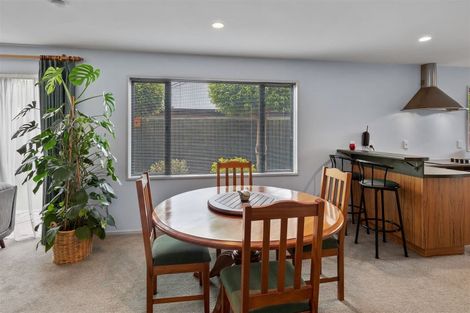 Photo of property in 1 Wendy Place, Heathcote Valley, Christchurch, 8022