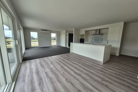 Photo of property in 33 Sanders Way, Rolleston, 7614