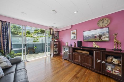 Photo of property in 50 Montreal Grove, Kingston, Wellington, 6021