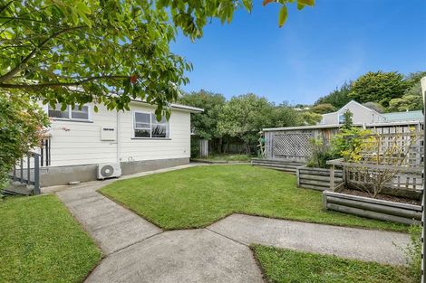 Photo of property in 1 Naver Place, Papakowhai, Porirua, 5024