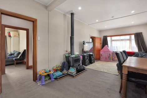 Photo of property in 42 Eton Street, Hampstead, Ashburton, 7700