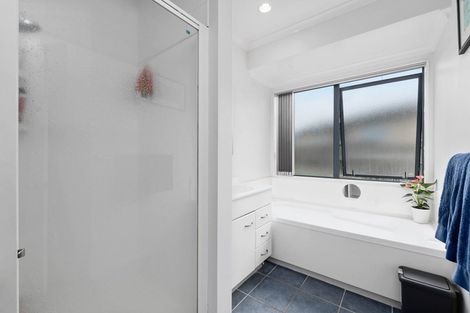 Photo of property in 10 Mansfield Road, Owhata, Rotorua, 3010