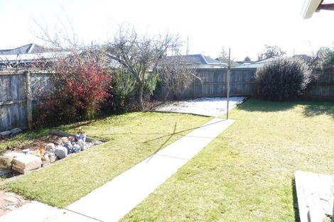 Photo of property in 25 Vancouver Crescent, Wainoni, Christchurch, 8061