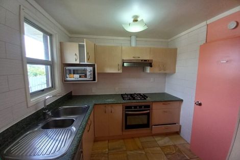 Photo of property in 3/15 Islington Avenue, New Lynn, Auckland, 0600