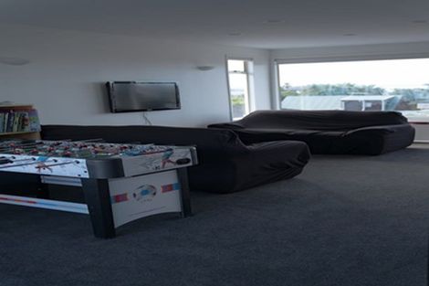 Photo of property in 1/2 Ocean View Road, Milford, Auckland, 0620