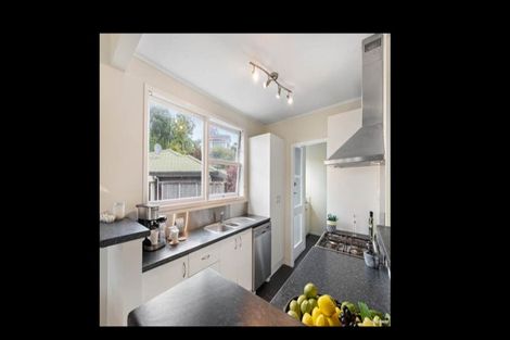 Photo of property in 1/7 Odette Road, Totara Vale, Auckland, 0629