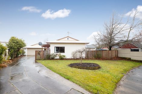 Photo of property in 50 Suzanne Grove, Kelvin Grove, Palmerston North, 4414