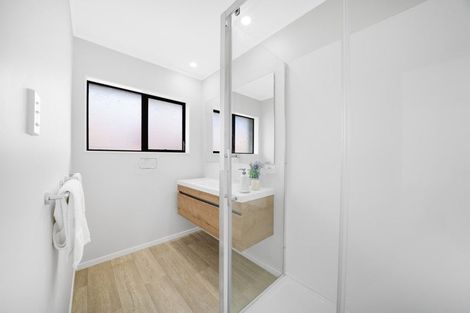 Photo of property in 2/64 Weymouth Road, Manurewa, Auckland, 2102