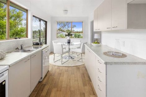 Photo of property in 66 Lavery Place, Sunnynook, Auckland, 0632