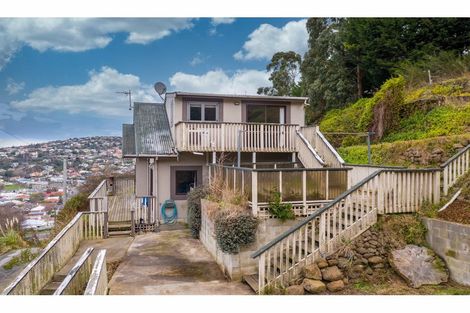 Photo of property in 74 Barnes Drive, Caversham, Dunedin, 9011