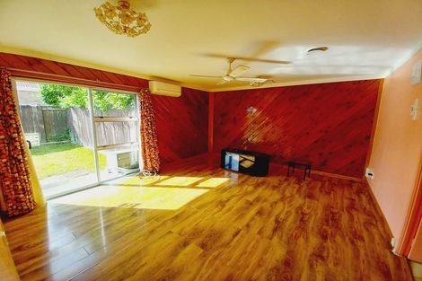 Photo of property in 3/15 Islington Avenue, New Lynn, Auckland, 0600