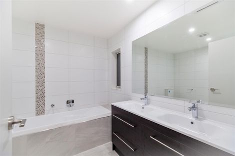 Photo of property in 175 Godfrey Drive, Orewa, 0931