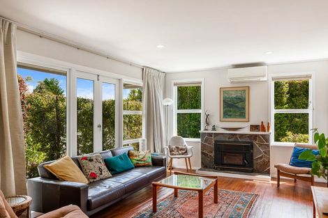 Photo of property in 55 Graham Avenue, Te Atatu Peninsula, Auckland, 0610