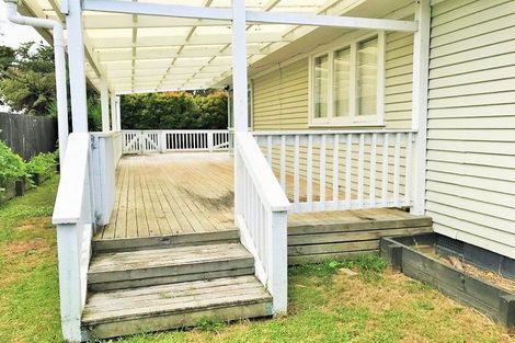 Photo of property in 40 Cosgrave Road, Papakura, 2110