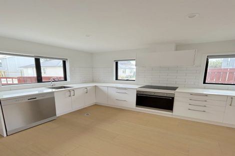 Photo of property in 4/892 High Street, Avalon, Lower Hutt, 5011