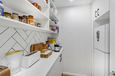 Photo of property in 4 Goldie Place, Rolleston, 7614