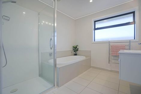 Photo of property in 158 Mcmurdo Street, Tinwald, Ashburton, 7700