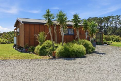 Photo of property in 4037b Far Road North, Pukenui, 0484