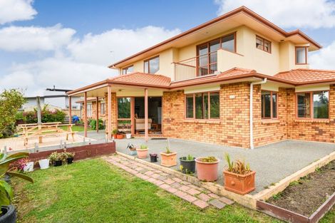 Photo of property in 12 Silkwood Place, Fitzherbert, Palmerston North, 4410