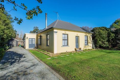 Photo of property in 16 Brook Street, Southbridge, 7602