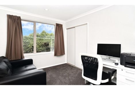 Photo of property in 23 Papaumu Green, Parklands, Christchurch, 8083