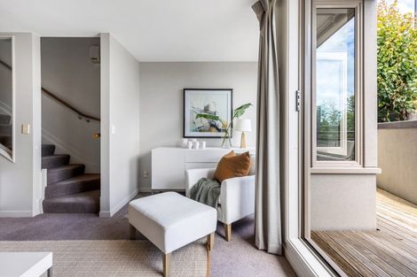 Photo of property in 2/300 Parnell Road, Parnell, Auckland, 1052