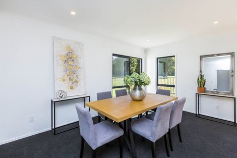 Photo of property in 10 Buddle Road, Wallaceville, Upper Hutt, 5018