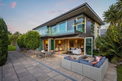 Photo of property in 42a Tindalls Bay Road, Tindalls Beach, Whangaparaoa, 0930