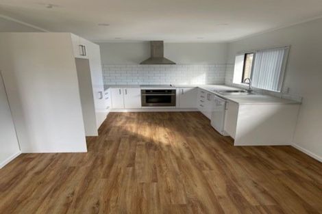 Photo of property in 10/116 Titirangi Road, New Lynn, Auckland, 0600