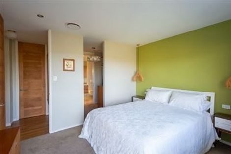 Photo of property in 26 Aotearoa Terrace, Murrays Bay, Auckland, 0630