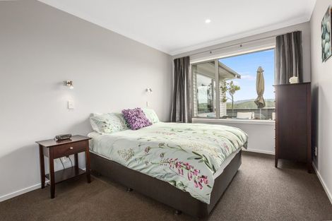 Photo of property in 10 Wangapeka Way, Aotea, Porirua, 5024