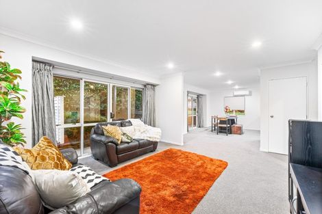 Photo of property in 305 Royal Road, Massey, Auckland, 0614