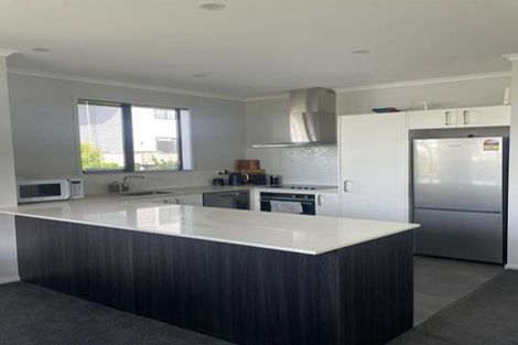 Photo of property in 23 Nellie Drive, Kumeu, 0810