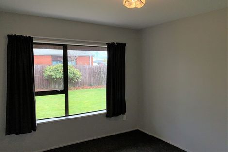 Photo of property in 2/86 Gilberthorpes Road, Hei Hei, Christchurch, 8042