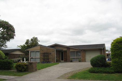 Photo of property in 37 Evanda Crescent, Conifer Grove, Takanini, 2112