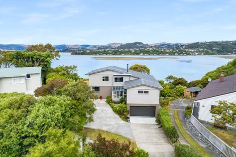 Photo of property in 64a Mana View Road, Paremata, Porirua, 5026