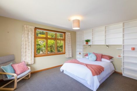 Photo of property in 11 Bay View Road, Moncks Bay, Christchurch, 8081