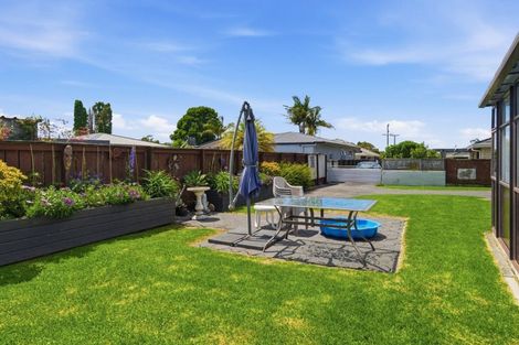 Photo of property in 17 Myres Street, Otumoetai, Tauranga, 3110