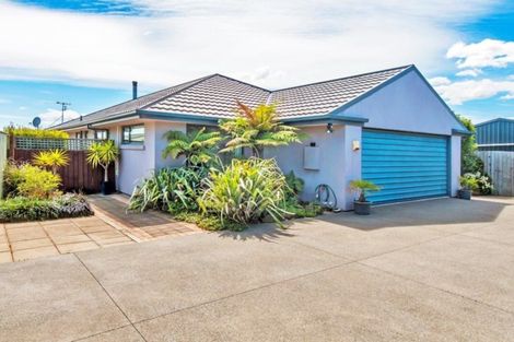 Photo of property in 22 Markham Way, Rolleston, 7614