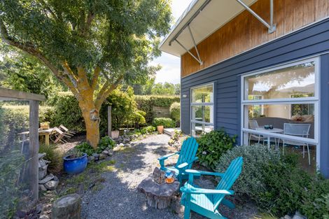 Photo of property in 6 Ryton Place, Lake Coleridge, 7572