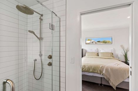 Photo of property in 7b Terrace Street, Marton, 4710