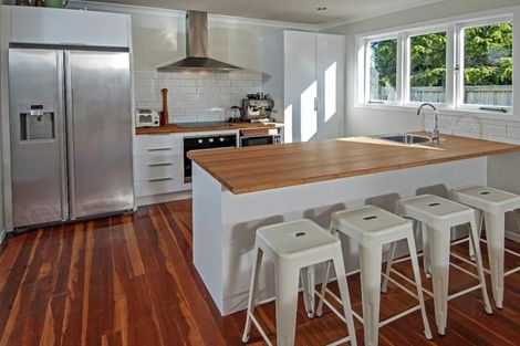 Photo of property in 7 Nicolas Avenue, Glen Eden, Auckland, 0602