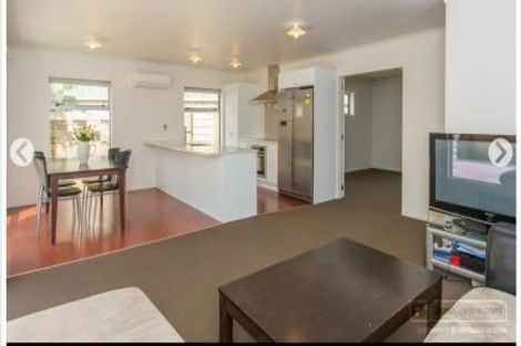 Photo of property in 8 Cresswell Place, Johnsonville, Wellington, 6037