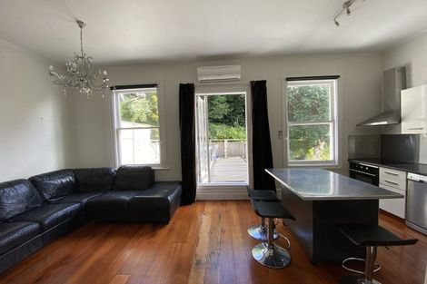 Photo of property in 8 Russell Terrace, Newtown, Wellington, 6021