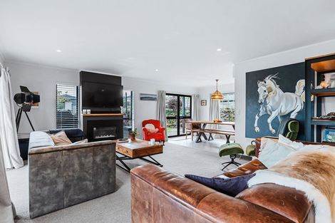 Photo of property in 83 Harvey Street, Waipahihi, Taupo, 3330