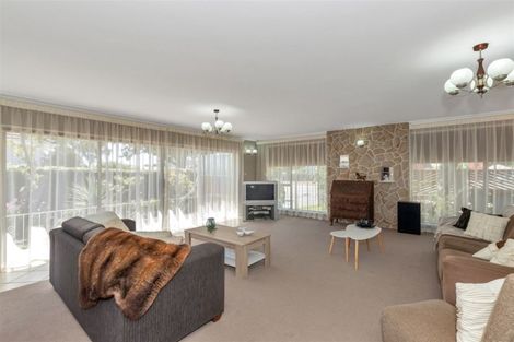 Photo of property in 219 Main North Road, Redwood, Christchurch, 8051