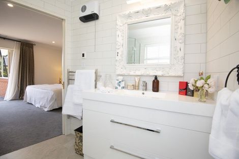 Photo of property in 14 Rutland Place, Taradale, Napier, 4112