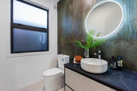 Photo of property in 52 Kumukumu Road, Long Bay, Auckland, 0630