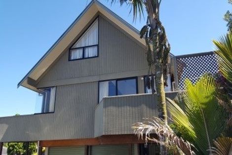Photo of property in 1/47 Centorian Drive, Windsor Park, Auckland, 0632